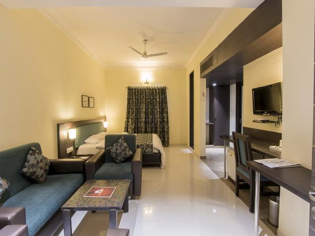 Hotel The Westend Ahmedabad Esterno foto